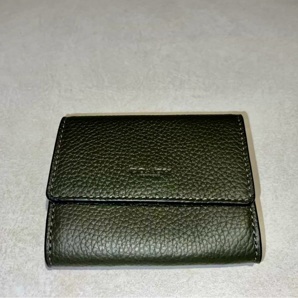 New Coach C3640G Olive Green wallet